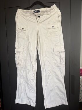 Hollister White Cargo Pants with Multi-Pocket Utility Design